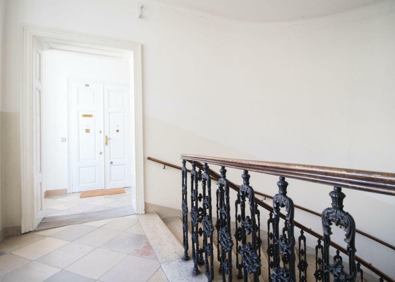 Heymi Apartments Stadtpark Βιέννη Εξωτερικό φωτογραφία
